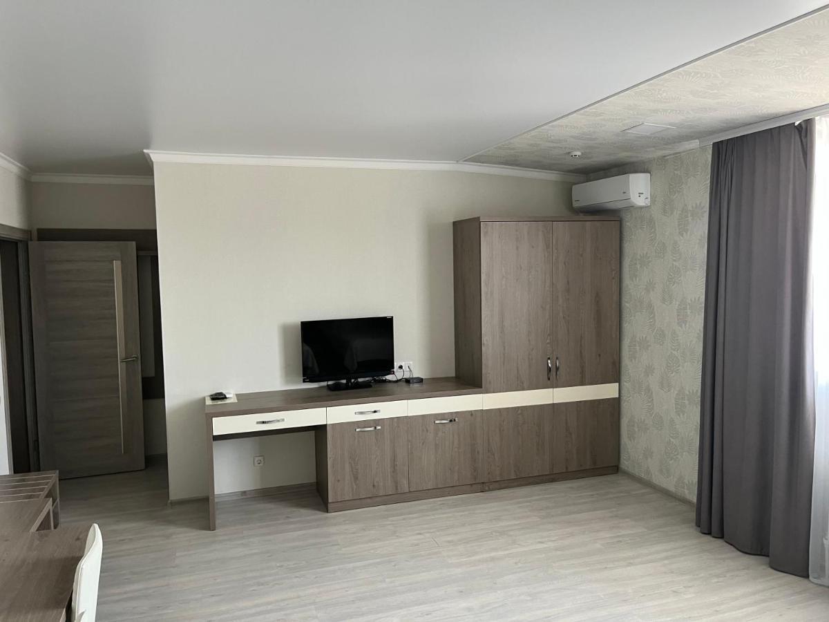 Elite Hotel Balti Luaran gambar