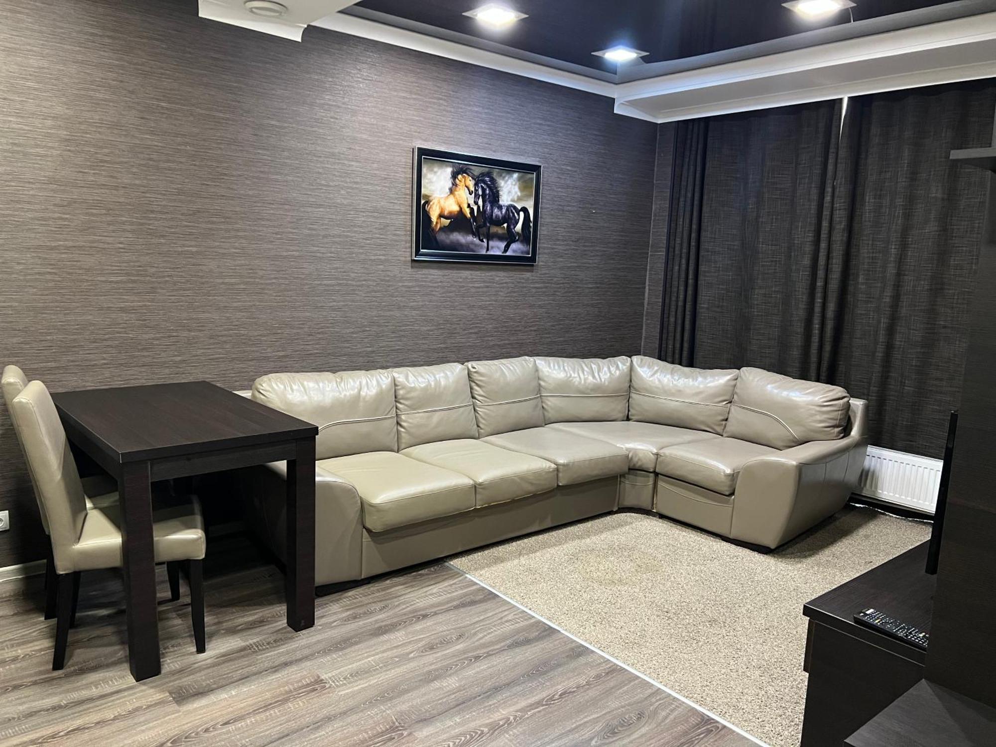 Elite Hotel Balti Luaran gambar