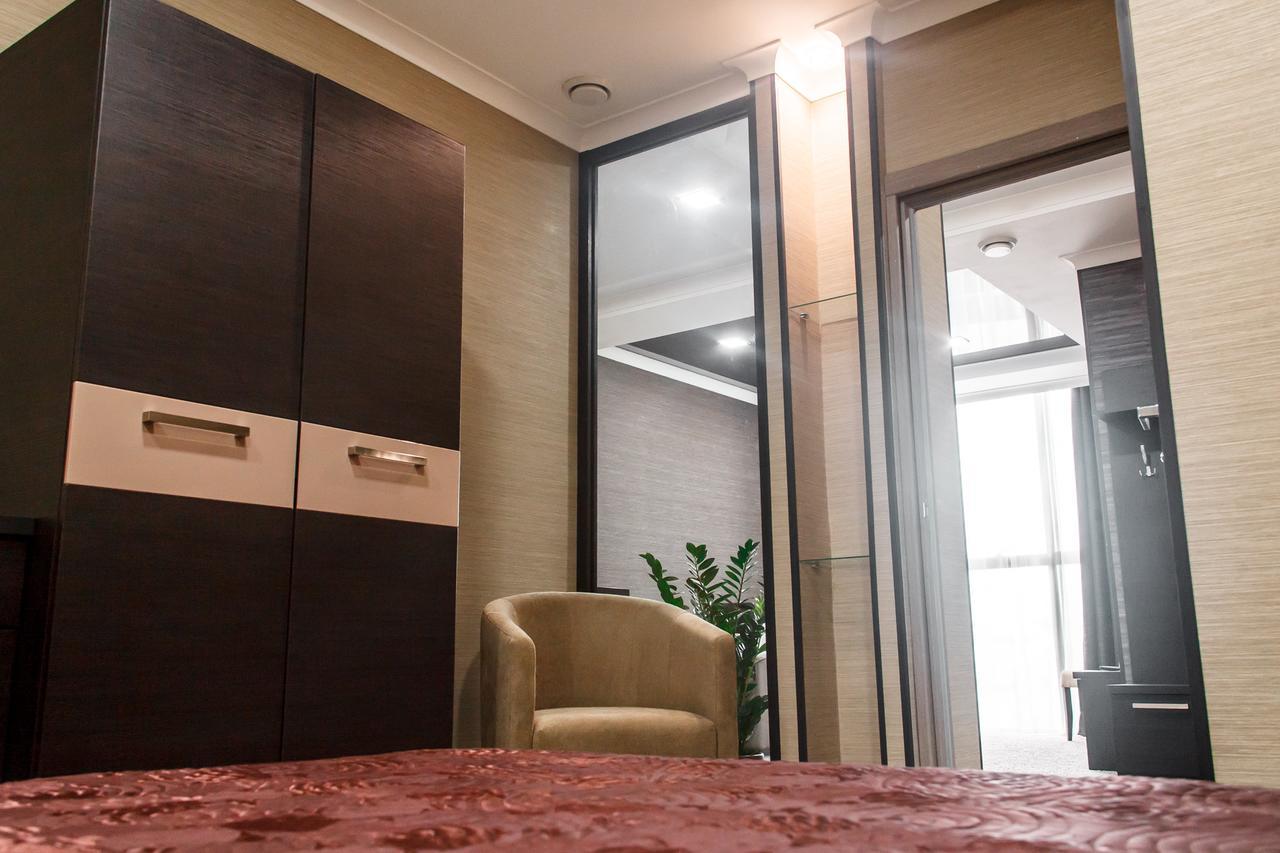 Elite Hotel Balti Luaran gambar